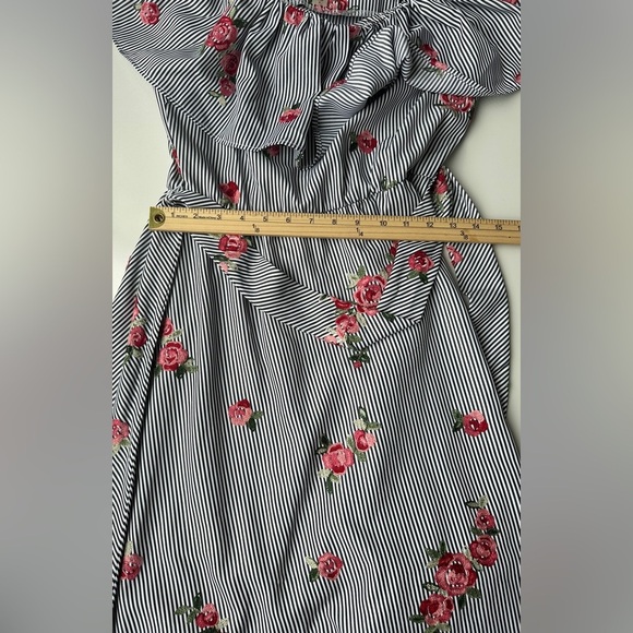 NWT Calvin Klein Striped Floral Embroidery Tie Waist Knee Length Dress Size 6 - Picture 9 of 11